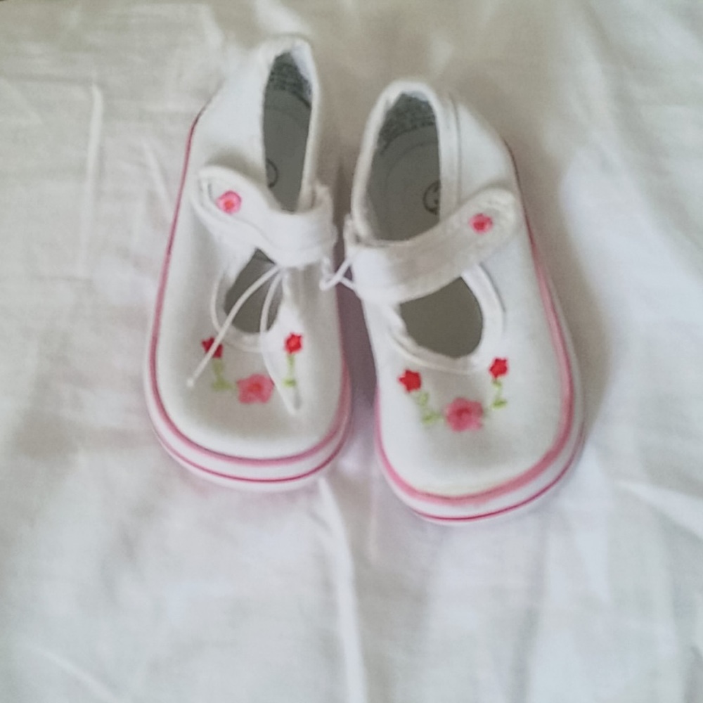 3/$20 NWOT Vintage Mary Jane Baby Shoes | Size 3